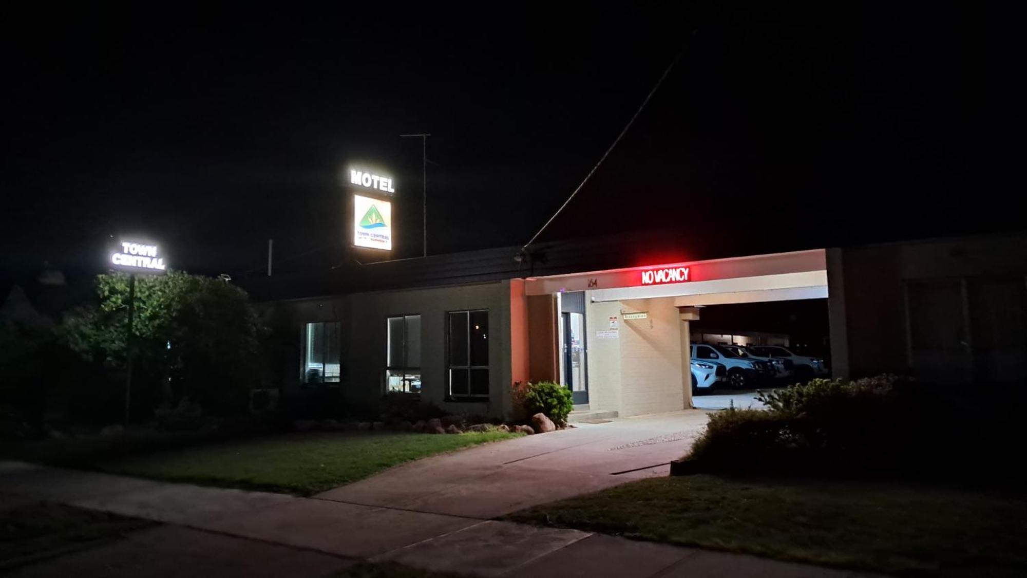 Bairnsdale Town Central Motel Exterior photo